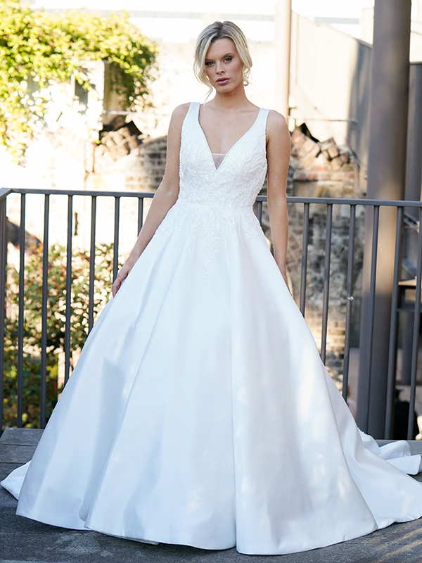Minella dress for sale | Minella wedding dress | Vision in White